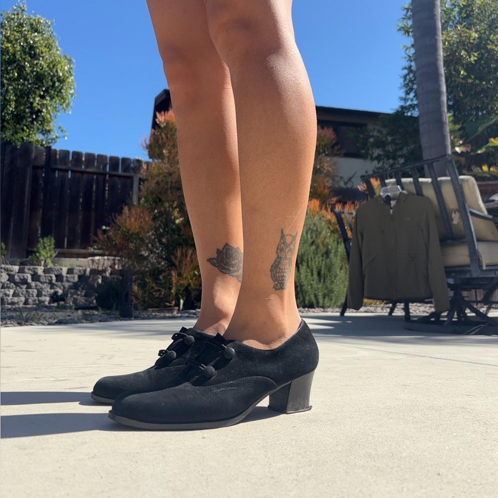 Heels - Picture 2 of 11